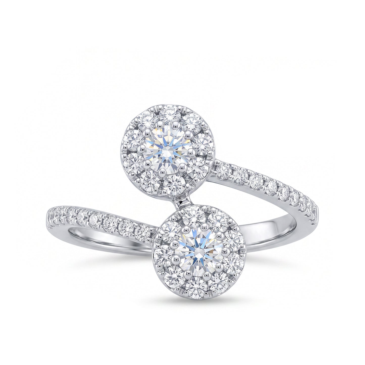 18K White Gold Ring with Natural Diamonds