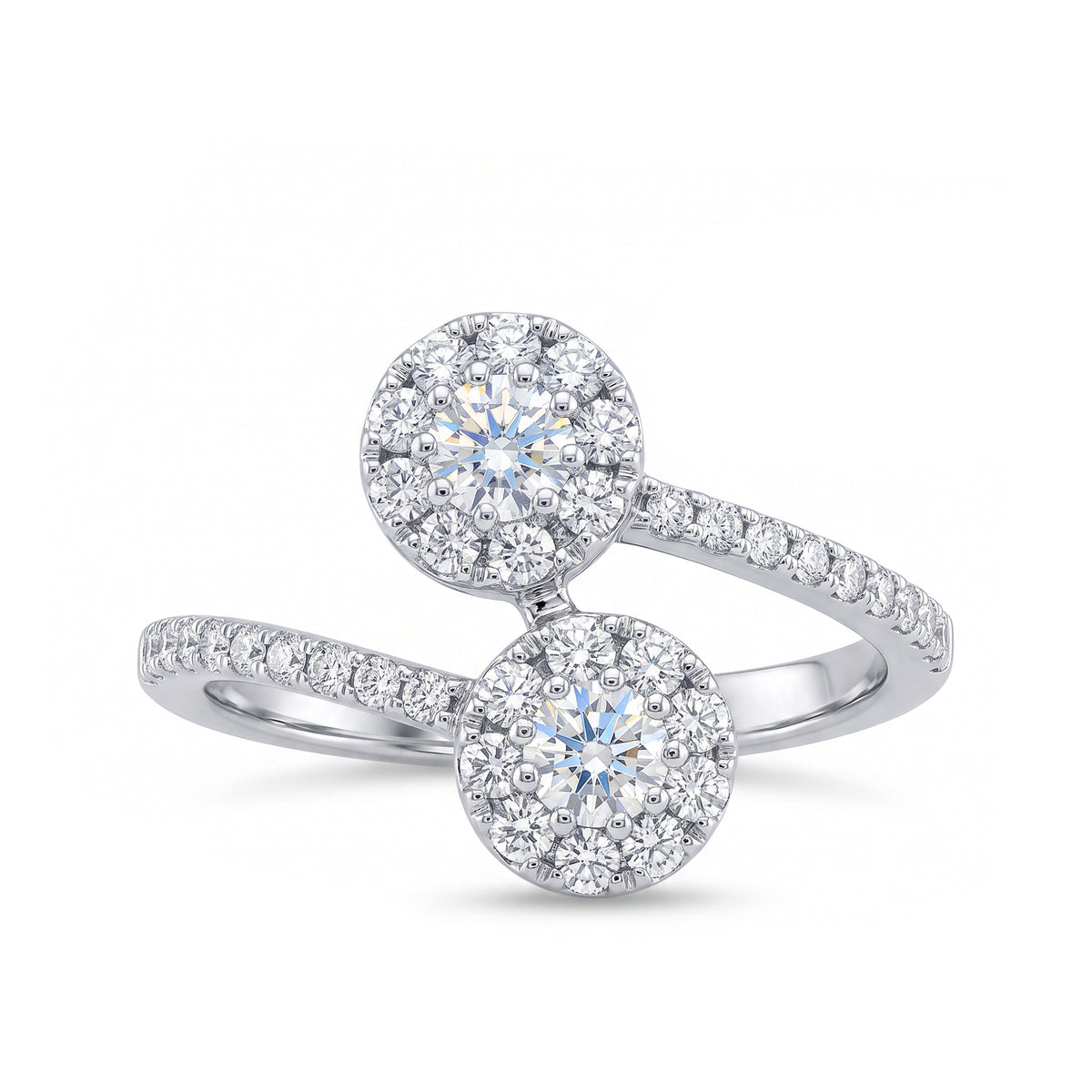 18K White Gold Ring with Natural Diamonds