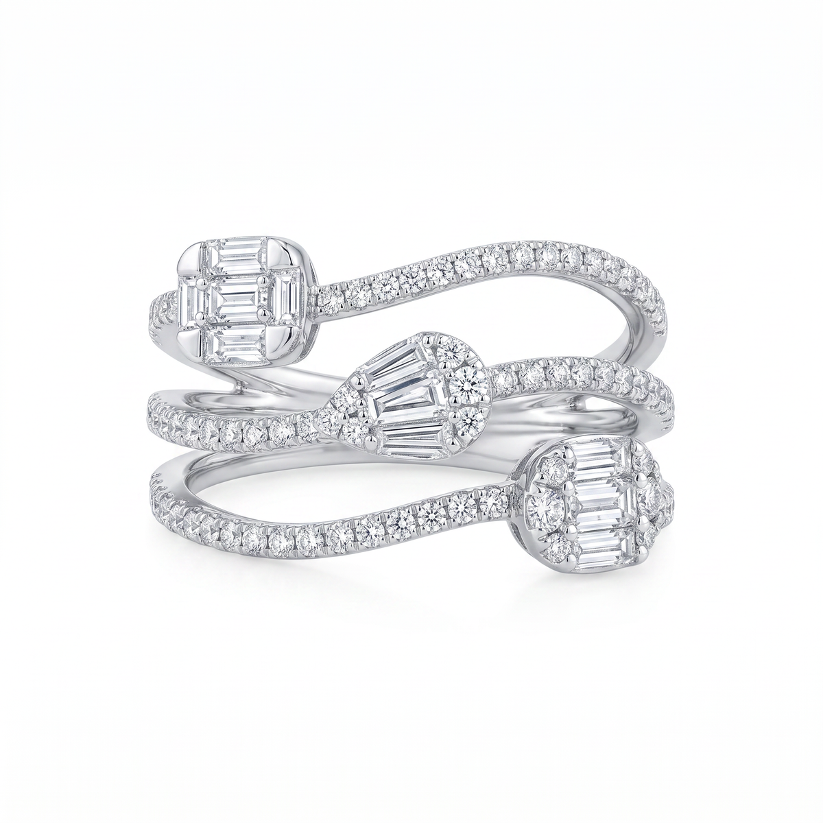 18K White Gold Ring with Natural Diamonds