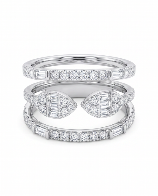 18K White Gold Ring with Natural Diamonds